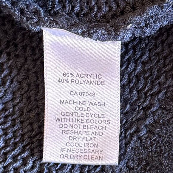 Cable & Gauge Blue Crew Neck Sleeveless Sweater - Picture 8 of 8